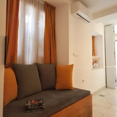 Διαμέρισμα Magic Moments Stari Grad