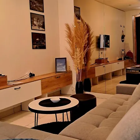 Magic Moments Stari Grad Apartman